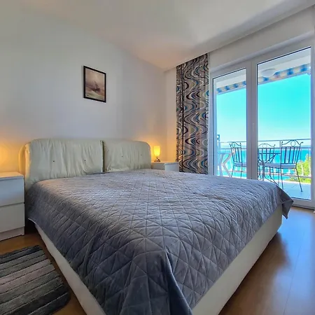 Apartment Selce *