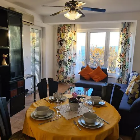 Apartment Selce *